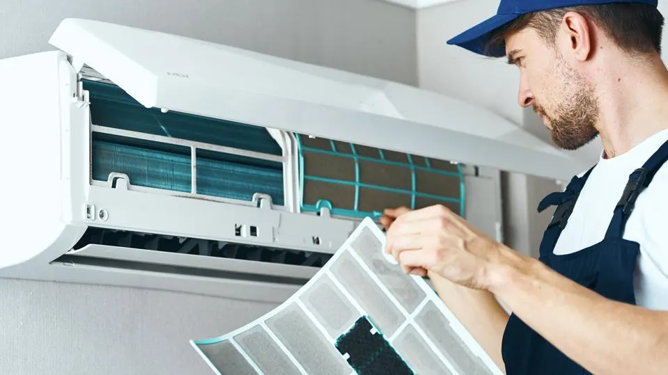 When Should You Seek Professional Help For Repairing Your Yex382v3yte Air Conditioner